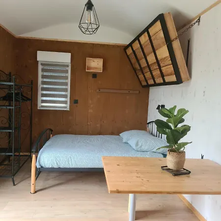 Les Milles Bottes Et Ses Roulottes *