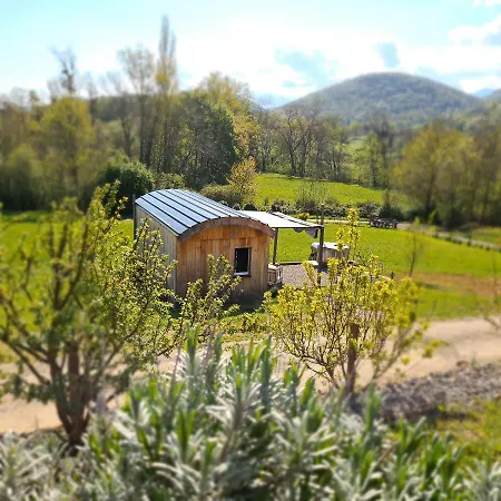 Chalet Les Milles Bottes Et Ses Roulottes