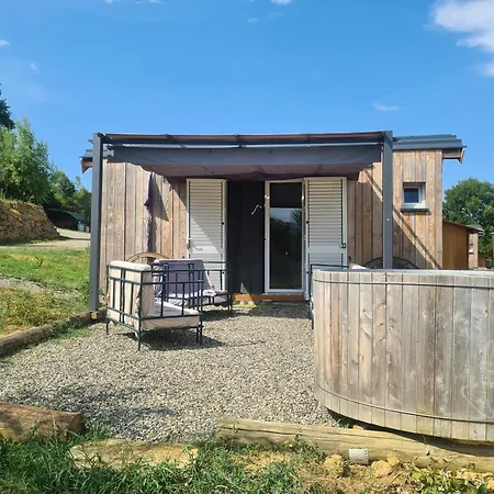 Chalet Les Milles Bottes Et Ses Roulottes