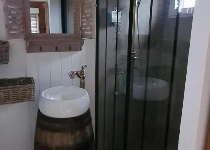 Alpesi faház Les Milles Bottes Et Ses Roulottes