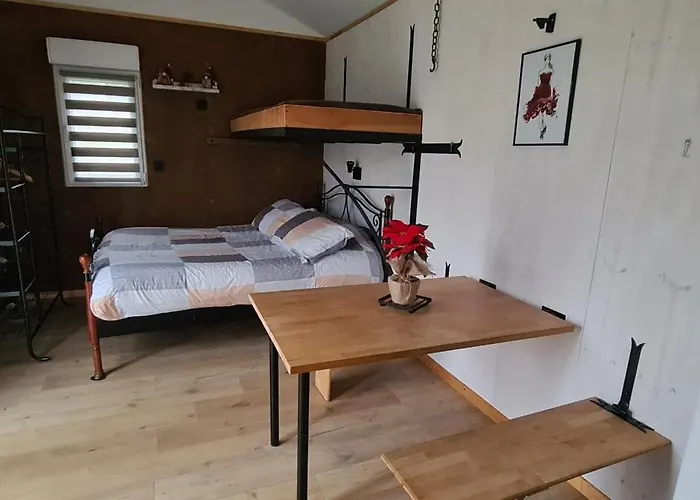 Les Milles Bottes Et Ses Roulottes *