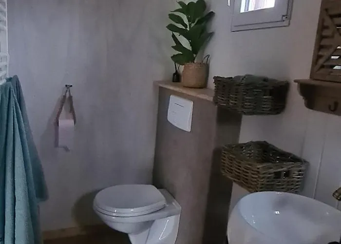 Les Milles Bottes Et Ses Roulottes * Encausse-les-Thermes