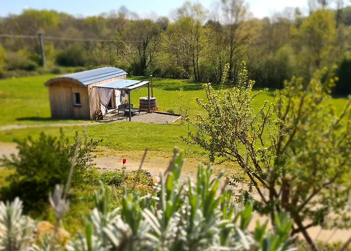 Les Milles Bottes Et Ses Roulottes * Encausse-les-Thermes